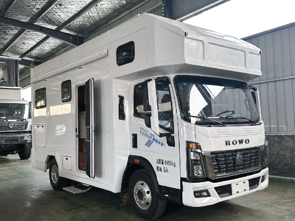 爱旅途-畅旅二号（豪沃轻卡房车）